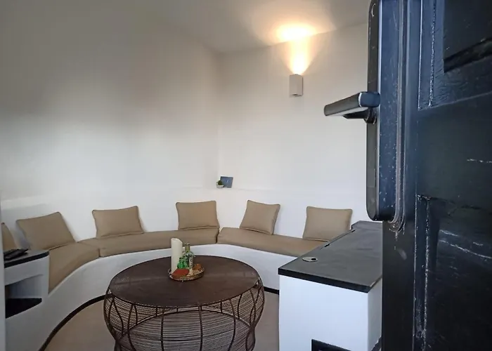 Leilani Garden 2 Cotillo