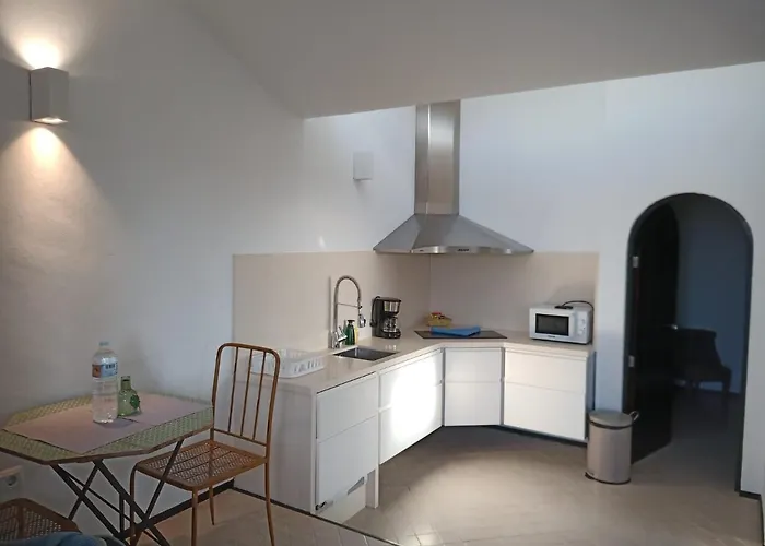 Leilani Garden 2 Cotillo